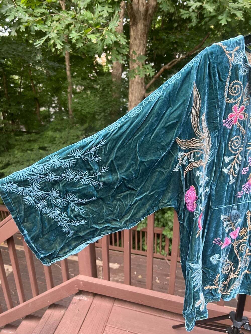 NWOT Johnny Was Silk Blend Velvet Floral Embroidered Tunic Blouse Green Size XL - Picture 6 of 16